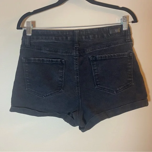 RSQ Dark Wash Jean Shorts - Picture 4 of 7